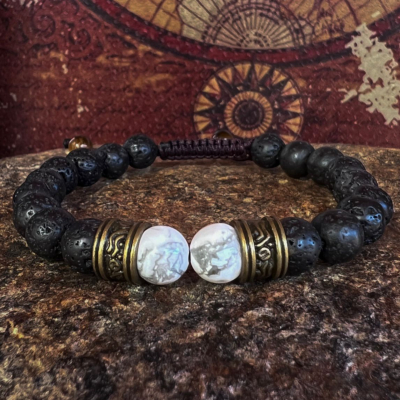 Pierre de lave ¤ Howlite
