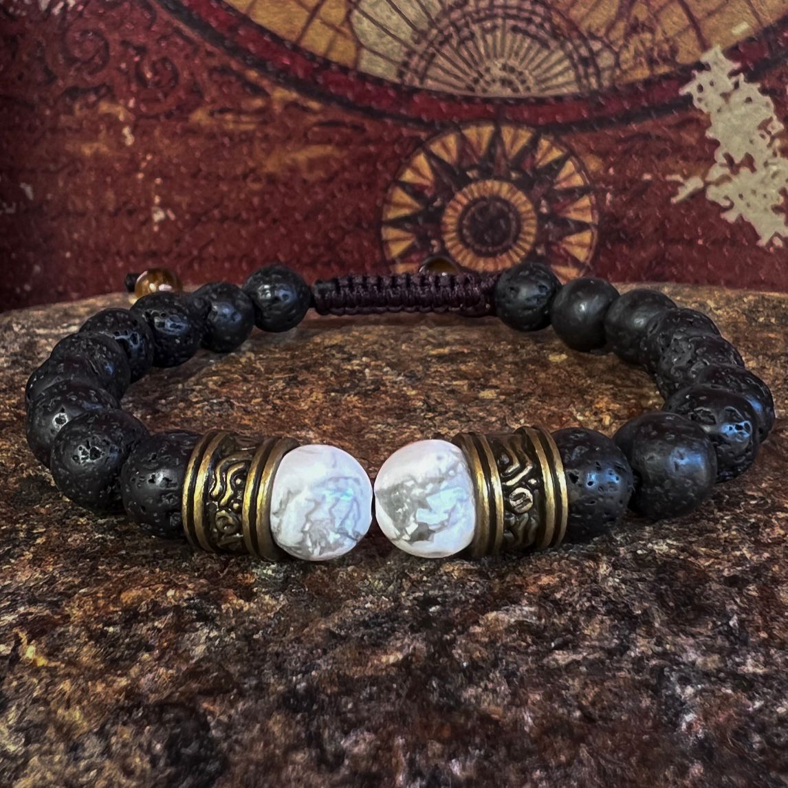 Pierre de lave ¤ Howlite